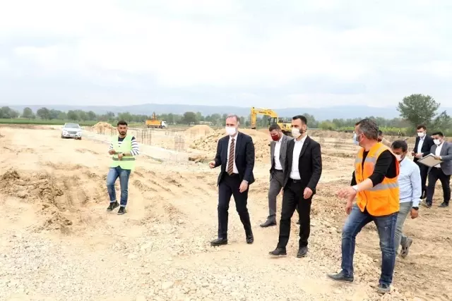 Yeni hayvan pazarına ulaşım için yollar açılıyor Yeni hayvan pazarına ulaşım için yollar açılıyor