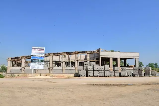 Yıldırımlı gençlere modern merkez Yıldırımlı gençlere modern merkez