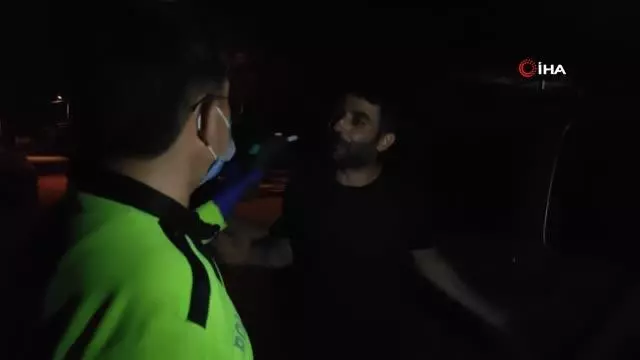 2.88 promil alkolllü çıkıp polisi çileden çıkaran sürücü: 'Normali kaç promil?' 2.88 promil alkolllü çıkıp polisi çileden çıkaran sürücü: 'Normali kaç promil?'