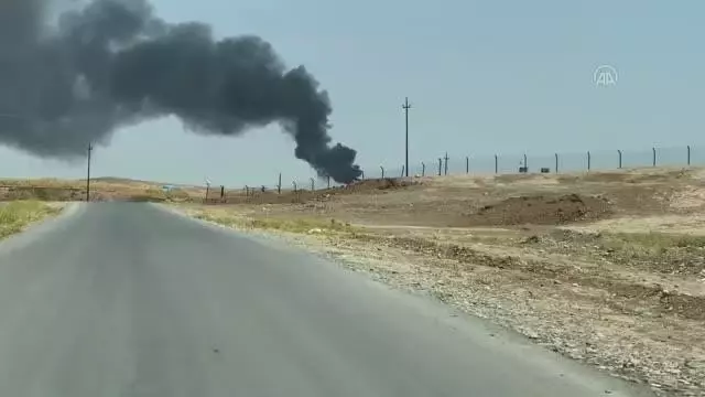 Son dakika haber... 2 petrol kuyusuna DEAŞ saldırısı: 1 ölü, 2 yaralı Son dakika haber... 2 petrol kuyusuna DEAŞ saldırısı: 1 ölü, 2 yaralı