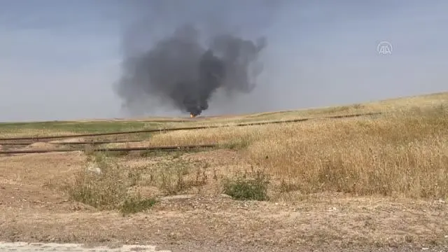 Son dakika haber... 2 petrol kuyusuna DEAŞ saldırısı: 1 ölü, 2 yaralı Son dakika haber... 2 petrol kuyusuna DEAŞ saldırısı: 1 ölü, 2 yaralı