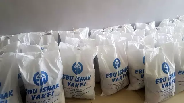 322 aileye ramazan yardımı yapıldı 322 aileye ramazan yardımı yapıldı
