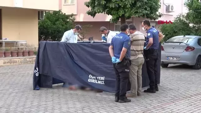 4 KATLI APARTMANIN ÇATI KATINDAN ATLAYARAK YAŞAMINA SON VERDİ 4 KATLI APARTMANIN ÇATI KATINDAN ATLAYARAK YAŞAMINA SON VERDİ