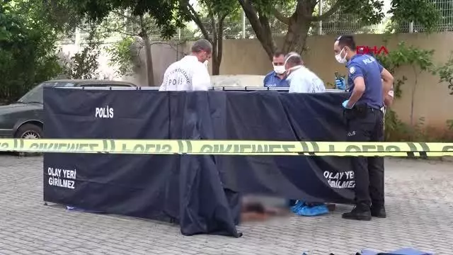 4 KATLI APARTMANIN ÇATI KATINDAN ATLAYARAK YAŞAMINA SON VERDİ 4 KATLI APARTMANIN ÇATI KATINDAN ATLAYARAK YAŞAMINA SON VERDİ