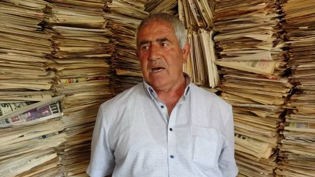 53 yıldır okuduğu gazeteleri arşivliyor 53 yıldır okuduğu gazeteleri arşivliyor