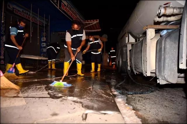 Altıeylül Belediyesi tam kapanmada 7/24 görevde Altıeylül Belediyesi tam kapanmada 7/24 görevde