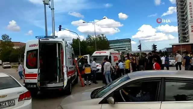 Son dakika haberleri! Ambulans ile otomobil çarpıştı: 2 yaralı Son dakika haberleri! Ambulans ile otomobil çarpıştı: 2 yaralı