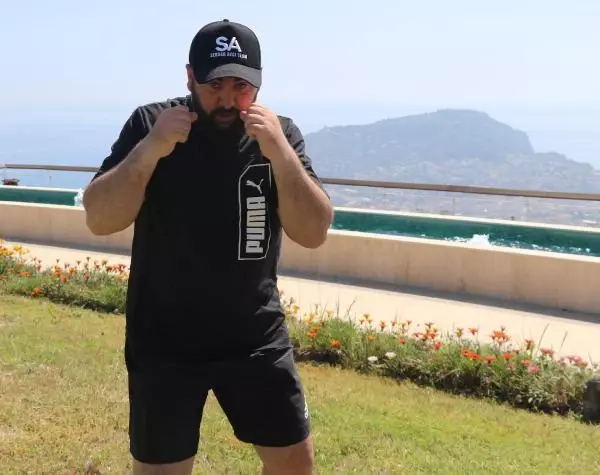SPOR Boksör Serdar Avcı, dünya şampiyonluğu maçına hazırlanıyor SPOR Boksör Serdar Avcı, dünya şampiyonluğu maçına hazırlanıyor