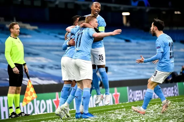 Devler Ligi'nde ilk finalist Manchester City Devler Ligi'nde ilk finalist Manchester City