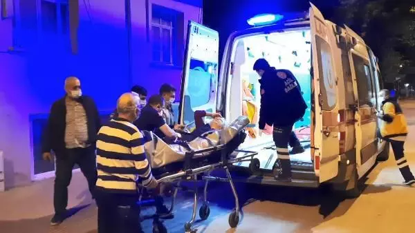 Son dakika haberi... Evinde baygın halde bulunan şeker hastası kadını polis kurtardı Son dakika haberi... Evinde baygın halde bulunan şeker hastası kadını polis kurtardı