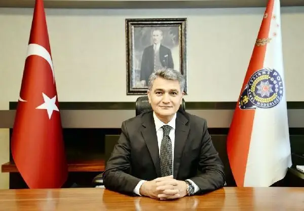 Gaziantep Emniyet Müdürü Zeybek, emekliliğini istedi Gaziantep Emniyet Müdürü Zeybek, emekliliğini istedi