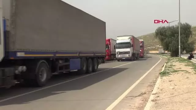 HATAY BM'DEN İDLİB'E 79 TIR İNSANİ YARDIM HATAY BM'DEN İDLİB'E 79 TIR İNSANİ YARDIM