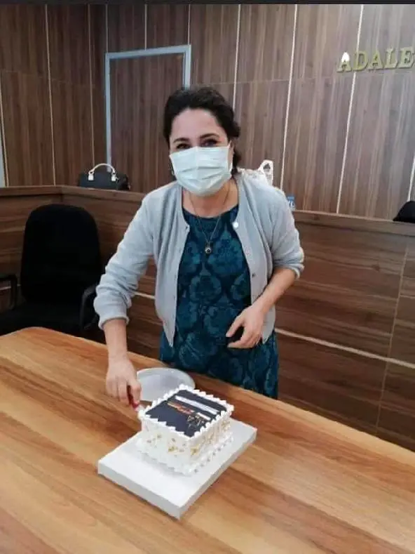 Son dakika haberleri | Kadın hakim koronadan öldü, 6 aylık bebeği yoğun bakımda Son dakika haberleri | Kadın hakim koronadan öldü, 6 aylık bebeği yoğun bakımda