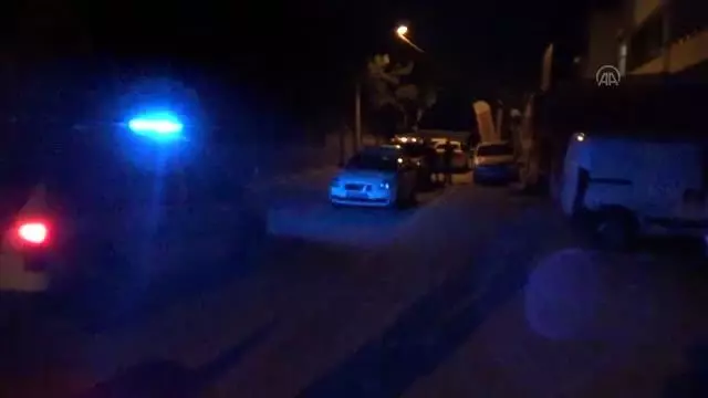 KAHRAMANMARAŞ - Aranan şahıs 'tam kapanmayı' ihlal edince yakalandı KAHRAMANMARAŞ - Aranan şahıs 'tam kapanmayı' ihlal edince yakalandı