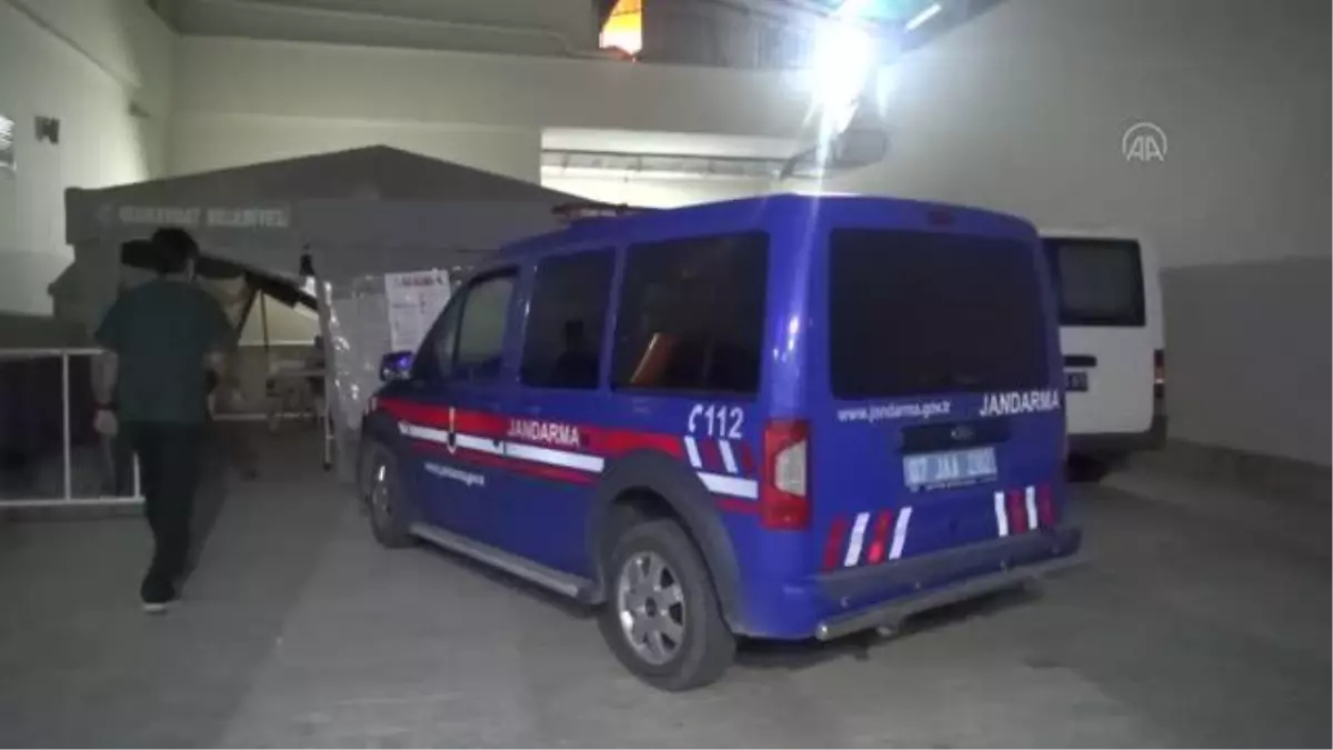Son dakika haber! Kavgada bıçakla yaralanan yabancı uyruklu kişi öldü