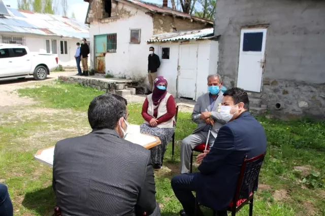 Kaymakam Avcı'dan Kıbrıs gazisine madalya Kaymakam Avcı'dan Kıbrıs gazisine madalya