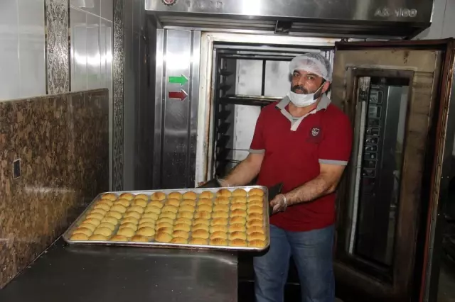 Kilis'te gerebiç tatlısı mesaisi Kilis'te gerebiç tatlısı mesaisi