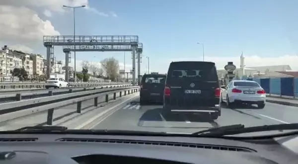 KISITLAMADA MAKAS ATAN SÜRÜCÜLERE CEZA YAĞDI KISITLAMADA MAKAS ATAN SÜRÜCÜLERE CEZA YAĞDI