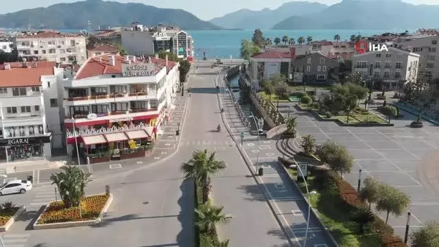 Marmaris'te tam kapanma denetimleri devam ediyor Marmaris'te tam kapanma denetimleri devam ediyor