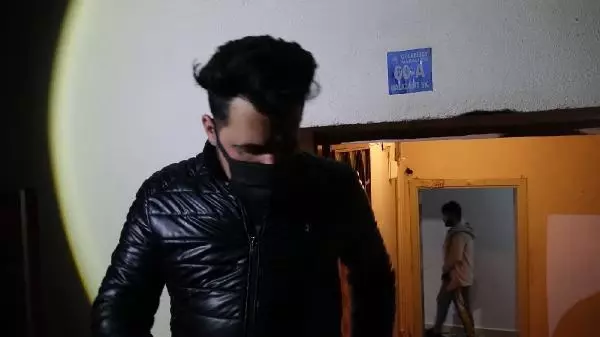 MASKELİ GASPÇILAR, İFTAR VAKTİ DEHŞETİ YAŞATTI MASKELİ GASPÇILAR, İFTAR VAKTİ DEHŞETİ YAŞATTI