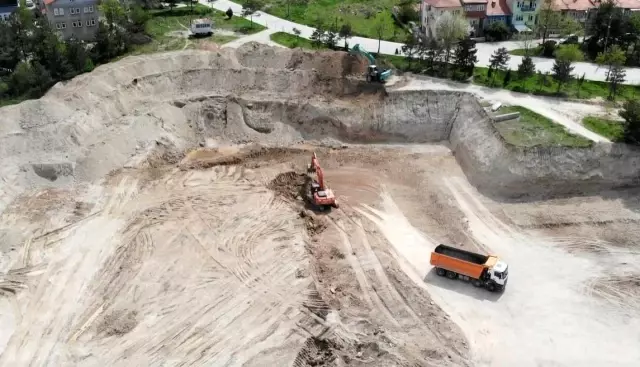 Millet Bahçesi'nin yapımı, 'Tam kapanma' sürecinde de hız kesmeden devam ediyor Millet Bahçesi'nin yapımı, 'Tam kapanma' sürecinde de hız kesmeden devam ediyor