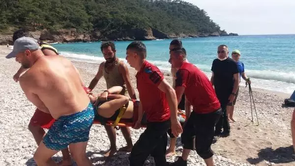 Muğla'da kayalıklardan düşen Ukraynalı turist 4 saatte kurtarıldı Muğla'da kayalıklardan düşen Ukraynalı turist 4 saatte kurtarıldı