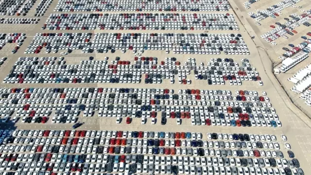 Türkiye otomotiv endüstrisi nisan ayında 2,5 milyar dolarlık ihracat yaptı Türkiye otomotiv endüstrisi nisan ayında 2,5 milyar dolarlık ihracat yaptı