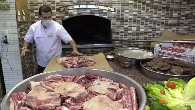 RAHMET VE BEREKET AYI RAMAZAN - Malatya'nın tescilli lezzeti 'kağıt kebabı' iftar sofralarını süslüyor RAHMET VE BEREKET AYI RAMAZAN - Malatya'nın tescilli lezzeti 'kağıt kebabı' iftar sofralarını süslüyor