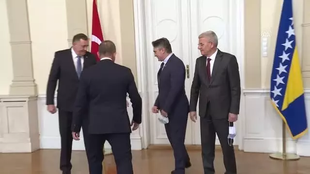 Son dakika: Dışişleri Bakanı Çavuşoğlu, Bosna Hersek Devlet Başkanlığı Konseyi üyeleri tarafından kabul edildi Son dakika: Dışişleri Bakanı Çavuşoğlu, Bosna Hersek Devlet Başkanlığı Konseyi üyeleri tarafından kabul edildi