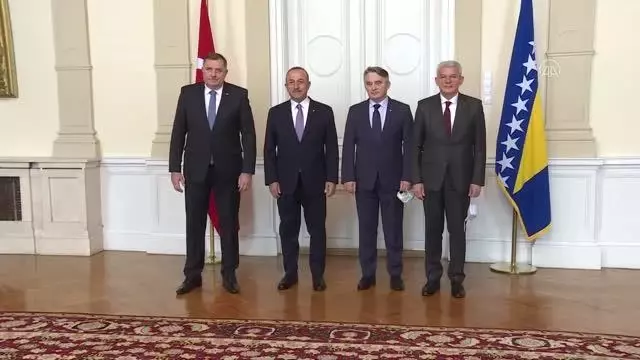 Son dakika: Dışişleri Bakanı Çavuşoğlu, Bosna Hersek Devlet Başkanlığı Konseyi üyeleri tarafından kabul edildi Son dakika: Dışişleri Bakanı Çavuşoğlu, Bosna Hersek Devlet Başkanlığı Konseyi üyeleri tarafından kabul edildi