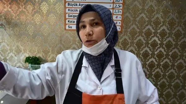 SULTANGAZİ'DE SEYİR HALİNDEKİ ARACA ATEŞ AÇILDI SULTANGAZİ'DE SEYİR HALİNDEKİ ARACA ATEŞ AÇILDI