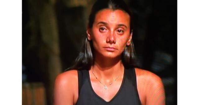 Survivor kim elendi? 4 Mayıs Survivor eleme adayları kimler? SMS birincileri kimler oldu? Hangi isimleri söyledi? Survivor kim elendi? 4 Mayıs Survivor eleme adayları kimler? SMS birincileri kimler oldu? Hangi isimleri söyledi?
