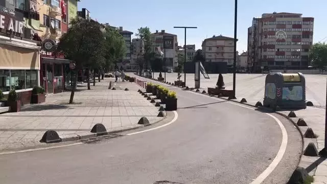ZONGULDAK - 'Tam kapanma' sürecinin altıncı gününde sessizlik hakim ZONGULDAK - 'Tam kapanma' sürecinin altıncı gününde sessizlik hakim