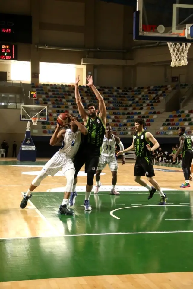 TBL: Kocaeli BŞB Kağıtspor: 75 Manisa Büyükşehir Belediye Spor: 68 TBL: Kocaeli BŞB Kağıtspor: 75 Manisa Büyükşehir Belediye Spor: 68
