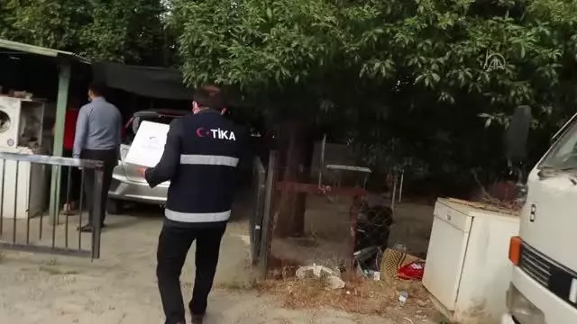 TİKA, KKTC'de 2 bin hijyen paketi dağıttı TİKA, KKTC'de 2 bin hijyen paketi dağıttı
