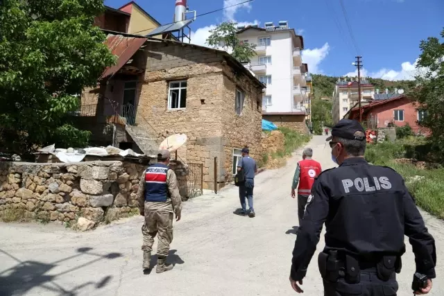 Tunceli'de destek ödemeleri evlerde yapılıyor Tunceli'de destek ödemeleri evlerde yapılıyor