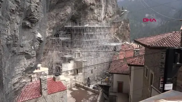 TURİZMCİLERİN GÖZÜ SÜMELA MANASTIRI'NDA TURİZMCİLERİN GÖZÜ SÜMELA MANASTIRI'NDA
