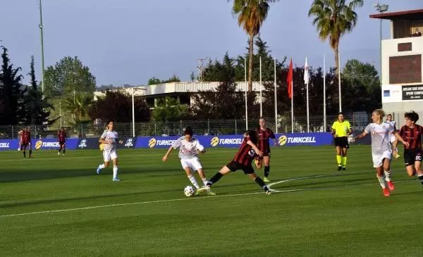 SPOR Turkcell Kadınlar Futbol Ligi'nde şampiyon Beşiktaş SPOR Turkcell Kadınlar Futbol Ligi'nde şampiyon Beşiktaş