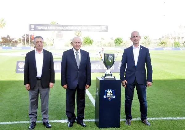 SPOR Turkcell Kadınlar Futbol Ligi'nde şampiyon Beşiktaş SPOR Turkcell Kadınlar Futbol Ligi'nde şampiyon Beşiktaş