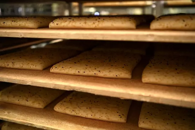 Türkiye'nin en ucuz pidesi Balıkesirlilerin sofrasında Türkiye'nin en ucuz pidesi Balıkesirlilerin sofrasında