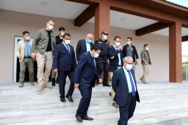Vali Gündüzöz Varto'da bir dizi incelemelerde bulundu Vali Gündüzöz Varto'da bir dizi incelemelerde bulundu