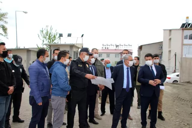 Vali Gündüzöz Varto'da bir dizi incelemelerde bulundu Vali Gündüzöz Varto'da bir dizi incelemelerde bulundu