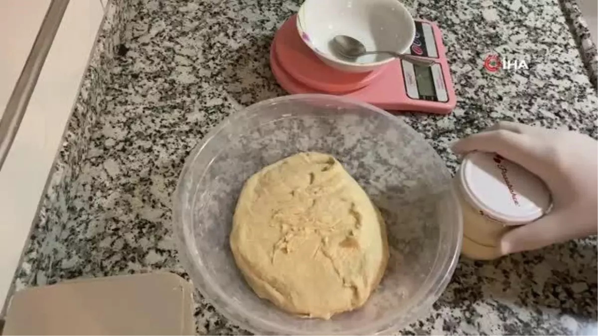 Virüsten korunmak için tükettiği gıdaları kendisi üretmeye başladı