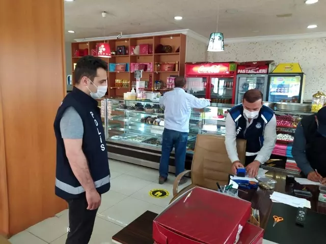Nevşehir'deki zabıta ekipleri iş yerlerini denetledi Nevşehir'deki zabıta ekipleri iş yerlerini denetledi