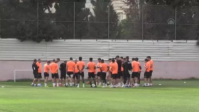 Adanaspor Teknik Sorumlusu Eyüp Arın'dan son hafta maçı yorumu Adanaspor Teknik Sorumlusu Eyüp Arın'dan son hafta maçı yorumu