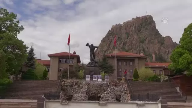 AFYONKARAHİSAR - 'Tam kapanma'ya uyuluyor AFYONKARAHİSAR - 'Tam kapanma'ya uyuluyor