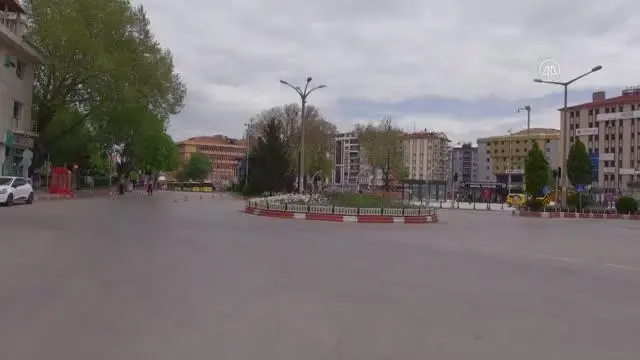 AFYONKARAHİSAR - 'Tam kapanma'ya uyuluyor AFYONKARAHİSAR - 'Tam kapanma'ya uyuluyor
