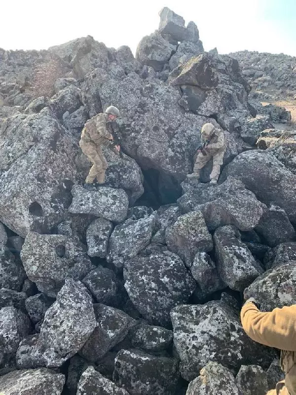 Son dakika haberi: Ağrı, Iğdır, Kars ve Ardahan'da 'Eren-15' operasyonu Son dakika haberi: Ağrı, Iğdır, Kars ve Ardahan'da 'Eren-15' operasyonu