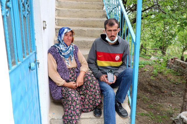 Amasya'da 3 gündür kayıp olan 72 yaşındaki adam aranıyor Amasya'da 3 gündür kayıp olan 72 yaşındaki adam aranıyor
