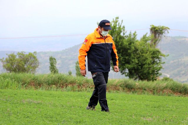 Amasya'da 3 gündür kayıp olan 72 yaşındaki adam aranıyor Amasya'da 3 gündür kayıp olan 72 yaşındaki adam aranıyor